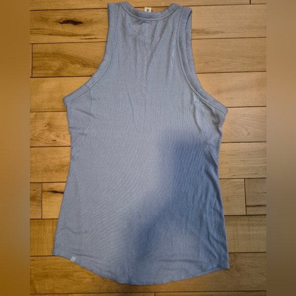 Lululemon women's size 6 light blue tank top - Picture 3 of 5